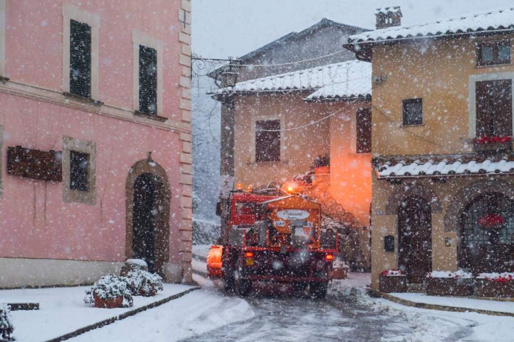 Regen und Schnee berücksichtigen