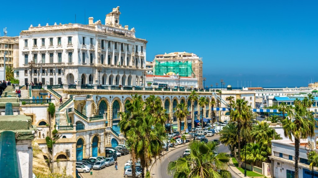 Algerien: Viel Aufwand, wenig Infrastruktur